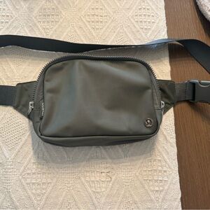 Lululemon everywhere belt bag.  2L